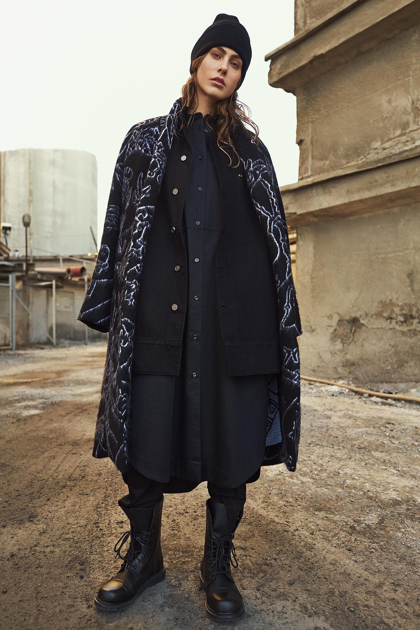 Commercial and fashion, frame 9