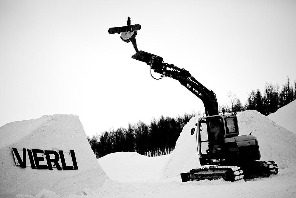 Snowboarding, frame 31